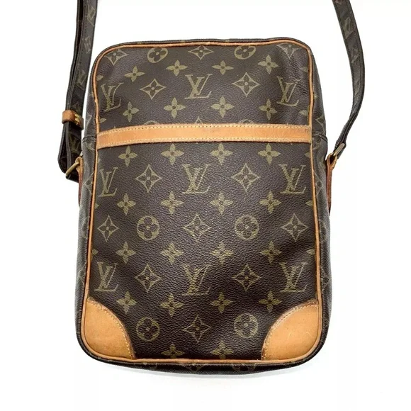 Authentic LOUIS VUITTON Danube Monogram Crossbody GM Bag LV - Picture 2 of 16